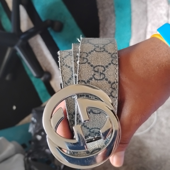 Gucci Gray Belt with Silver Buckle - Picture 3 of 6